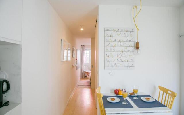 TravelingToLisbon 299 - Santos / Madragoa