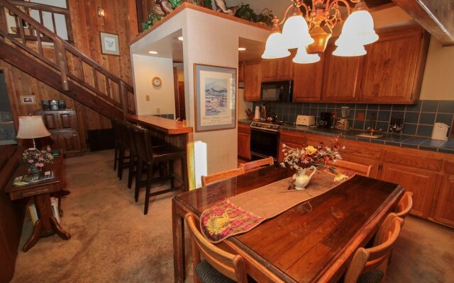 Mountainback #42, Loft, Corner 2 Bedroom Condo