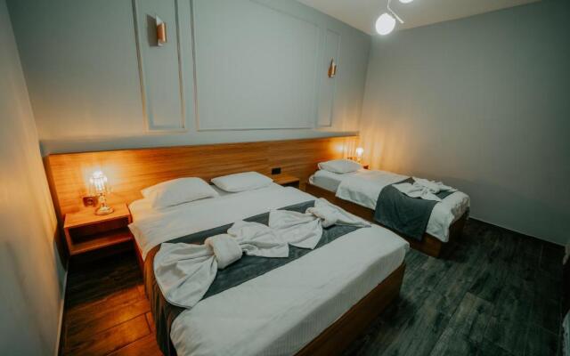 Grand Quars Hotel