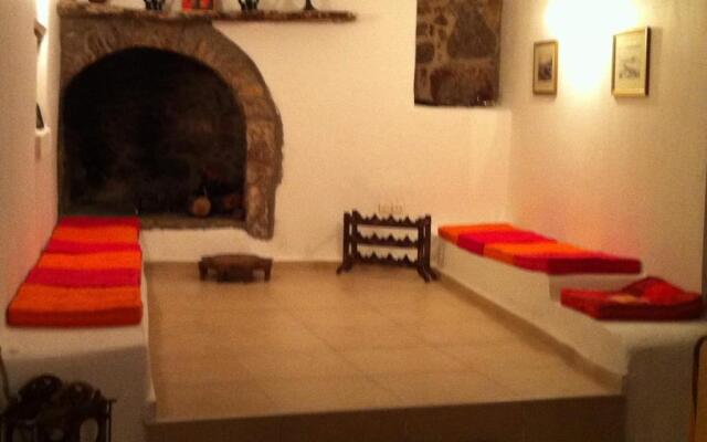 Traditional art house 2