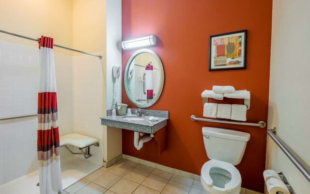 Red Roof Inn Panama City