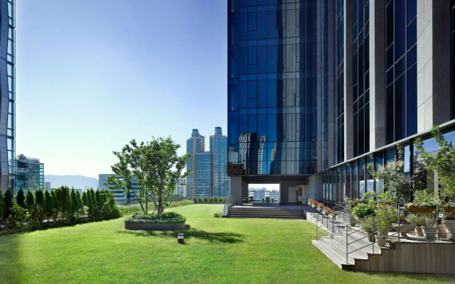 Sofitel Ambassador Seoul Hotel & Serviced Residences