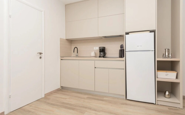 Makarska Beach Apartments Mara