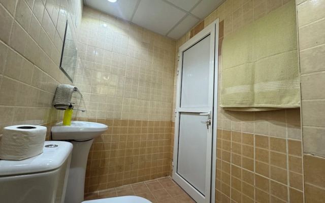 Furnished Private Studio Apartments near Union Metro Station