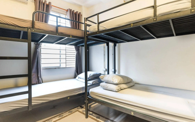 Vitamin Smiles Hostel