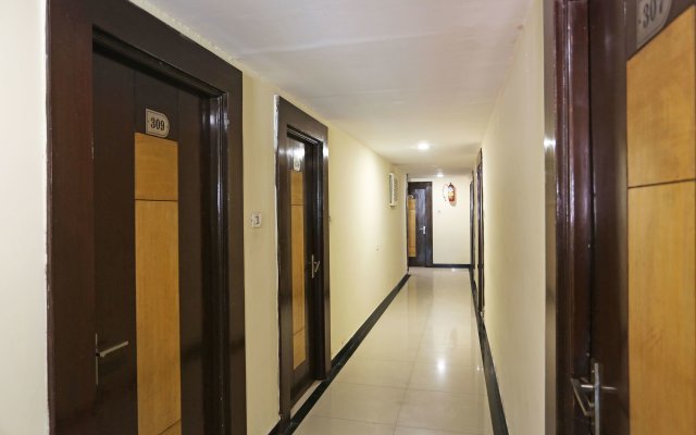 OYO 6648 Hotel Royal Residency