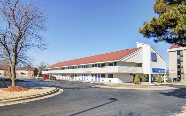 Motel 6 Springfield, MO - North