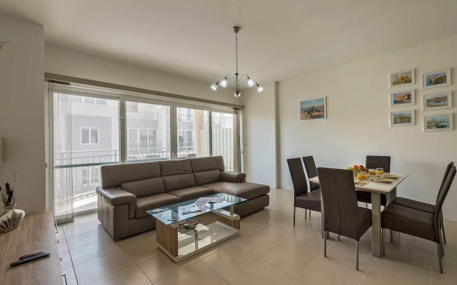 The Hillock North E9