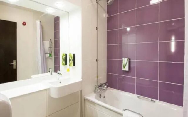 Premier Inn Lichfield City Centre