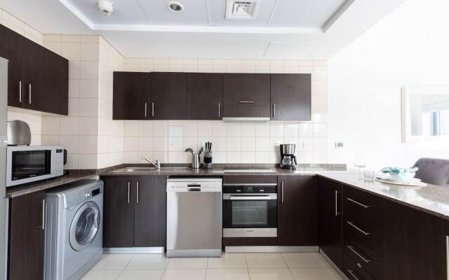 1BR Tranquil Space With Incredible Marina Views!