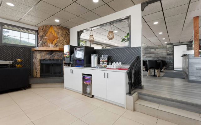Travelodge by Wyndham Blairmore