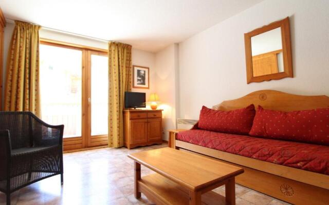 Appartement Lanslevillard, 2 pièces, 6 personnes - FR-1-508-107