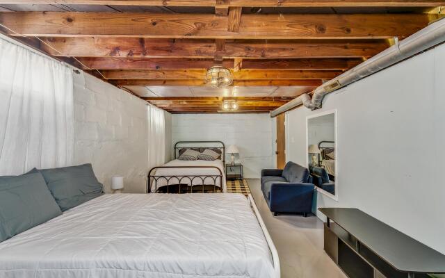 Cute Cozy and Cheerful 3 Bedroom House