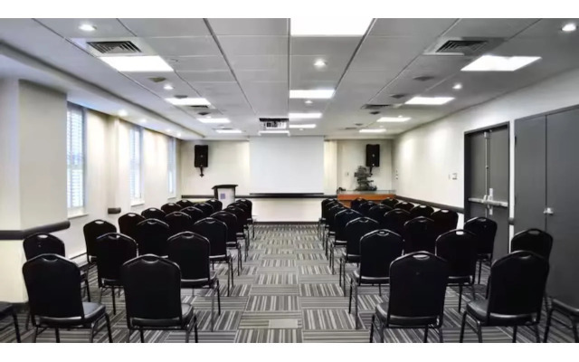 DoubleTree by Hilton Ottawa Downtown