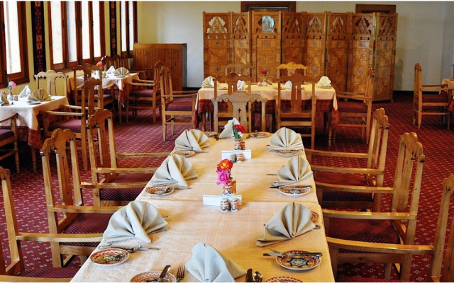 Hunza Serena Hotel
