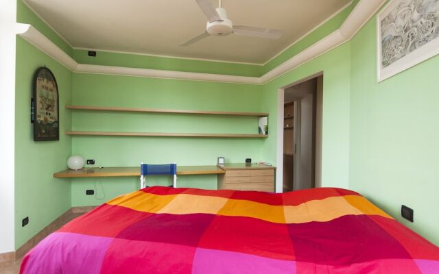 Typical Apartment on River Naviglio / Darsena