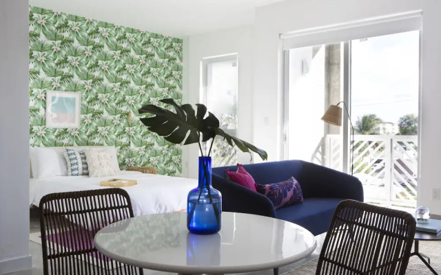 Sonder Biscayne Stunning 3BR + Balcony