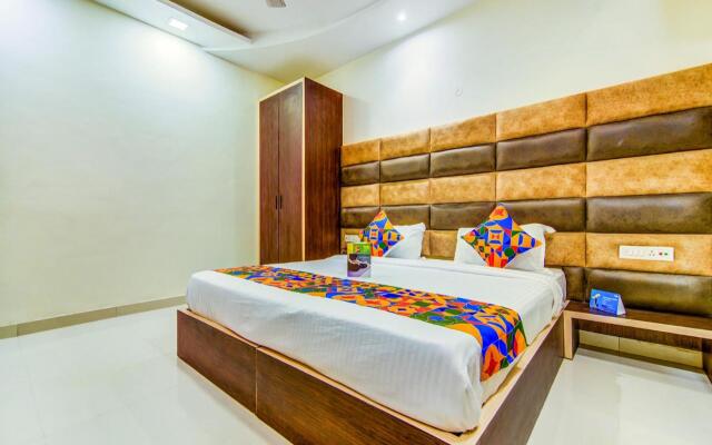 FabHotel Nayyar Inn II