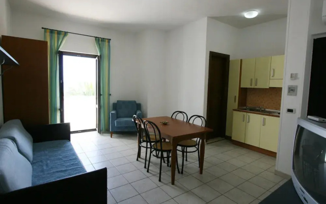 Nice Apartment with Balcony near Puglia Beach