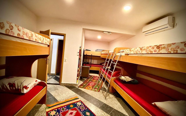 Hostel Backpackers