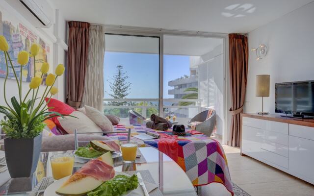 307 Bright Apartment, Sea View, WiFi, Air Conditioning