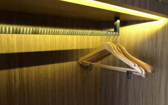 Lianjiang Changmao Holiday Inn (Xinyi middle school store)