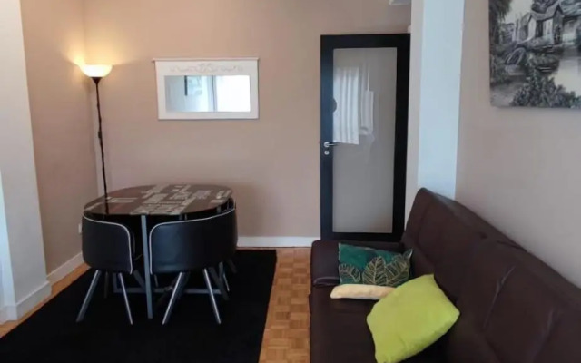 Guesthouse Metro Station