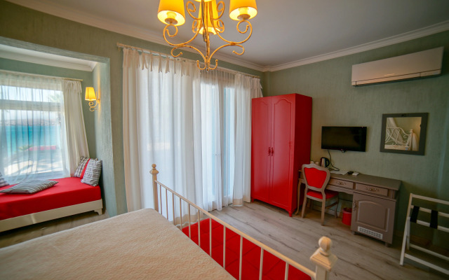 Karamela Otel