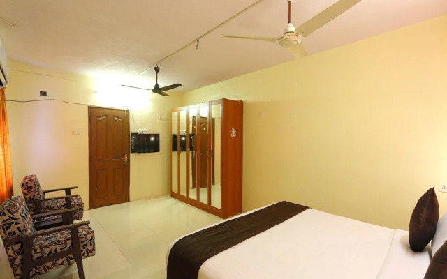 OYO 8033 Premam Service Apartment