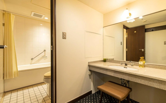 Kobe Tor Road Hotel Sanraku