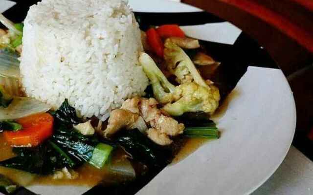 Tree On Hotel Syariah