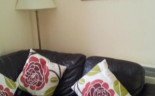 Queen Street Cottage