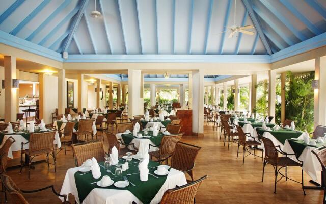 Smugglers Cove Resort and Spa All Inclusive