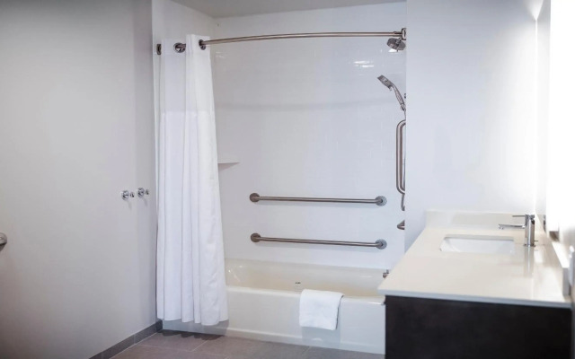Staybridge Suites Auburn Hills by IHG