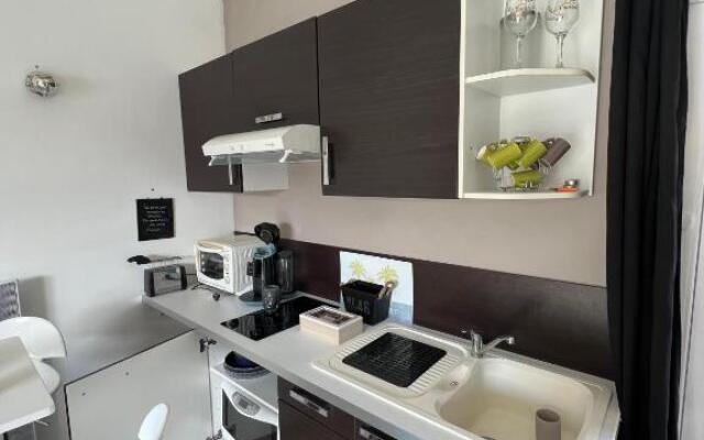 Studio RIQUET indépendant attenant à Villa