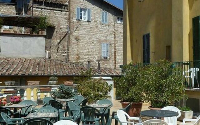 Priori Secret Garden