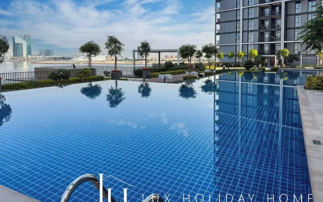 LUX  The Dubai Creek Edge Suite