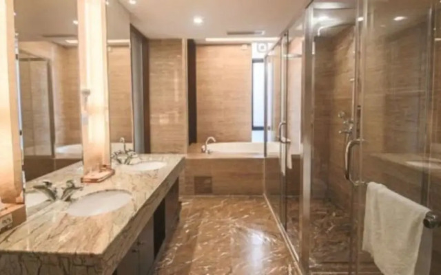 Moon River European Style Villa