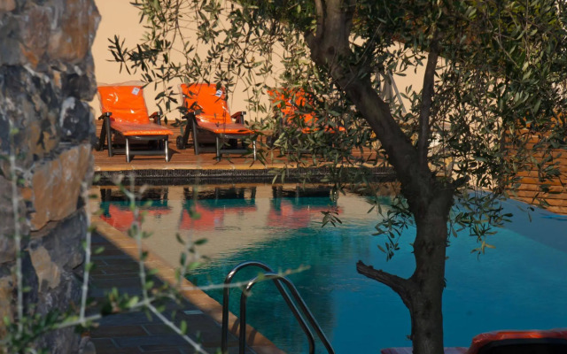 Miramare Apartments & Suites