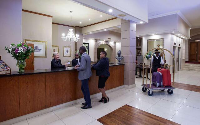 Apollo Hotel