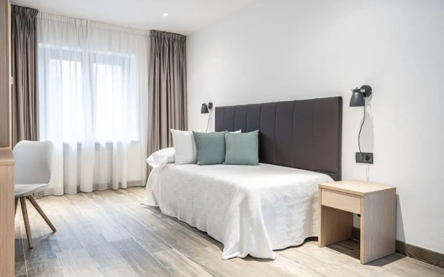 Hotel MET Pamplona