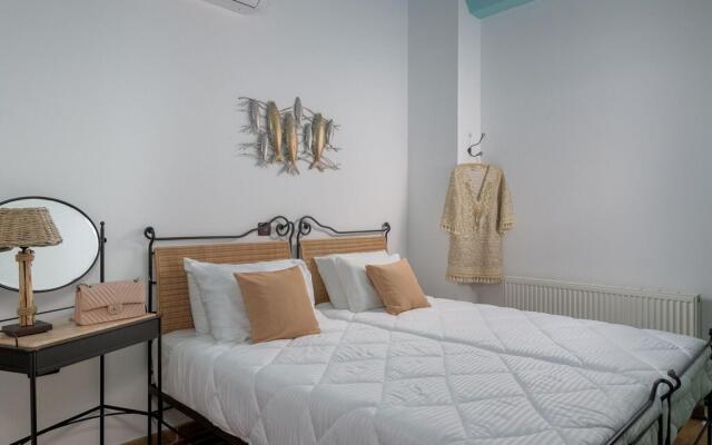 holiday home, Charaki