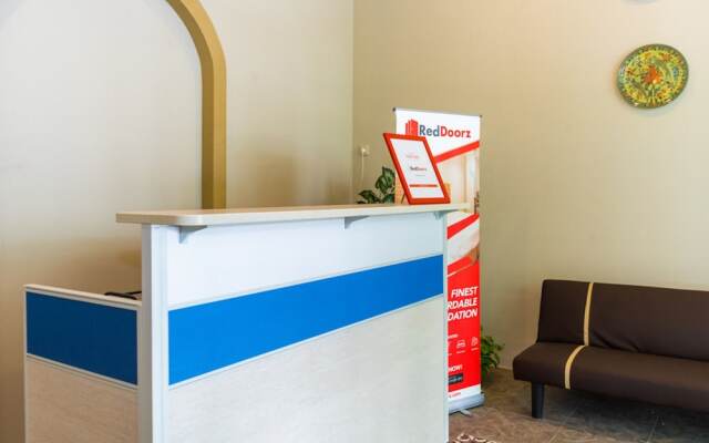 RedDoorz Hostel @ DI Panjaitan Simpang Lima