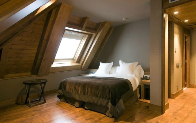 Hotel Val De Neu