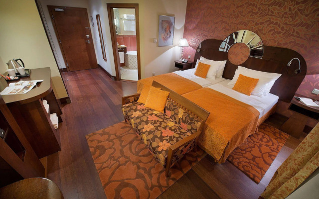 Zvon Design Suites