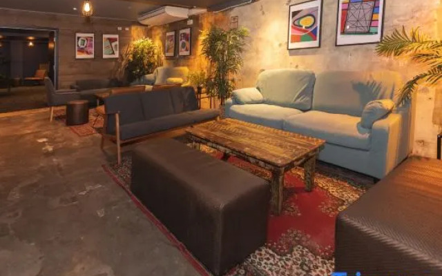 Roamer Melbourne - Formerly Selina Central Melbourne