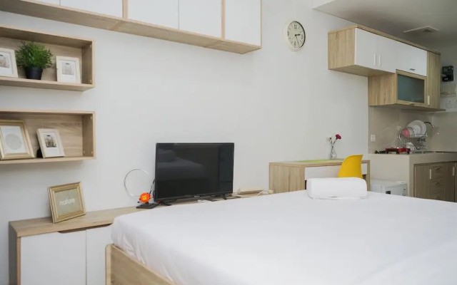 Relaxing Studio Apartment Springwood Residence Tangerang