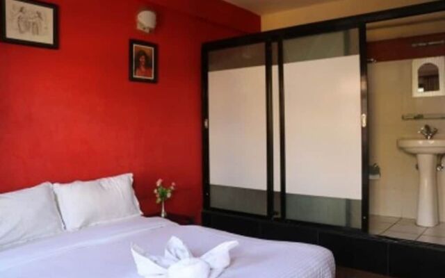 Oyo 472 Hotel Tapowan And Restaurant