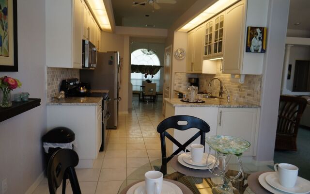 Lady Jane Pool/spa Home Close to Shopping and Restaurants 1049