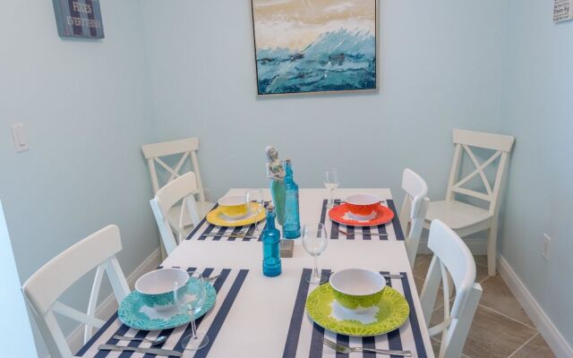 Mermaids Sunrise Apartment 3